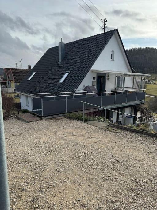 Loft Wohnung Mit Toller Aussicht Messstetten Exterior photo